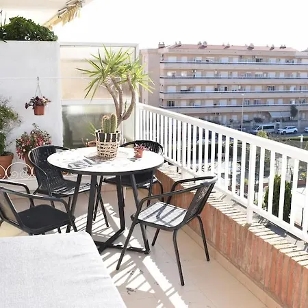 Apartment Alegre Apto Con Piscina, A 300m De La Playa. *